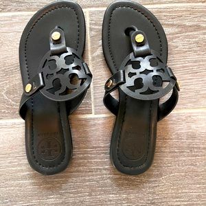 Tory Burch dupe sandals, size 5.5/36. Black, flat flip flops with gold trim